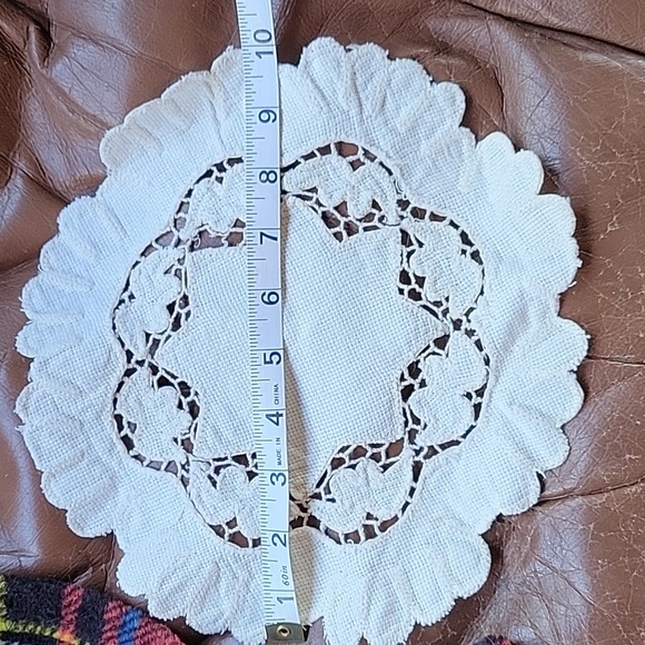 Vintage doily - Picture 4 of 4